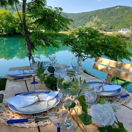 La Reina Una Bihac Bagian luar foto
