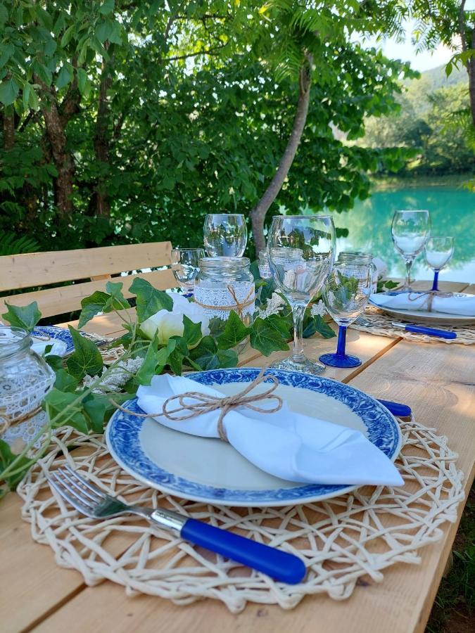 La Reina Una Bihac Bagian luar foto